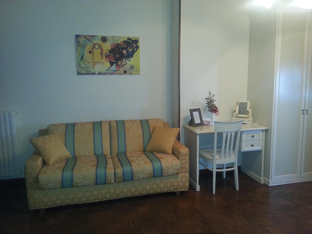 Pietra Preziosa Bed & Breakfast Pietra Ligure Ngoại thất bức ảnh